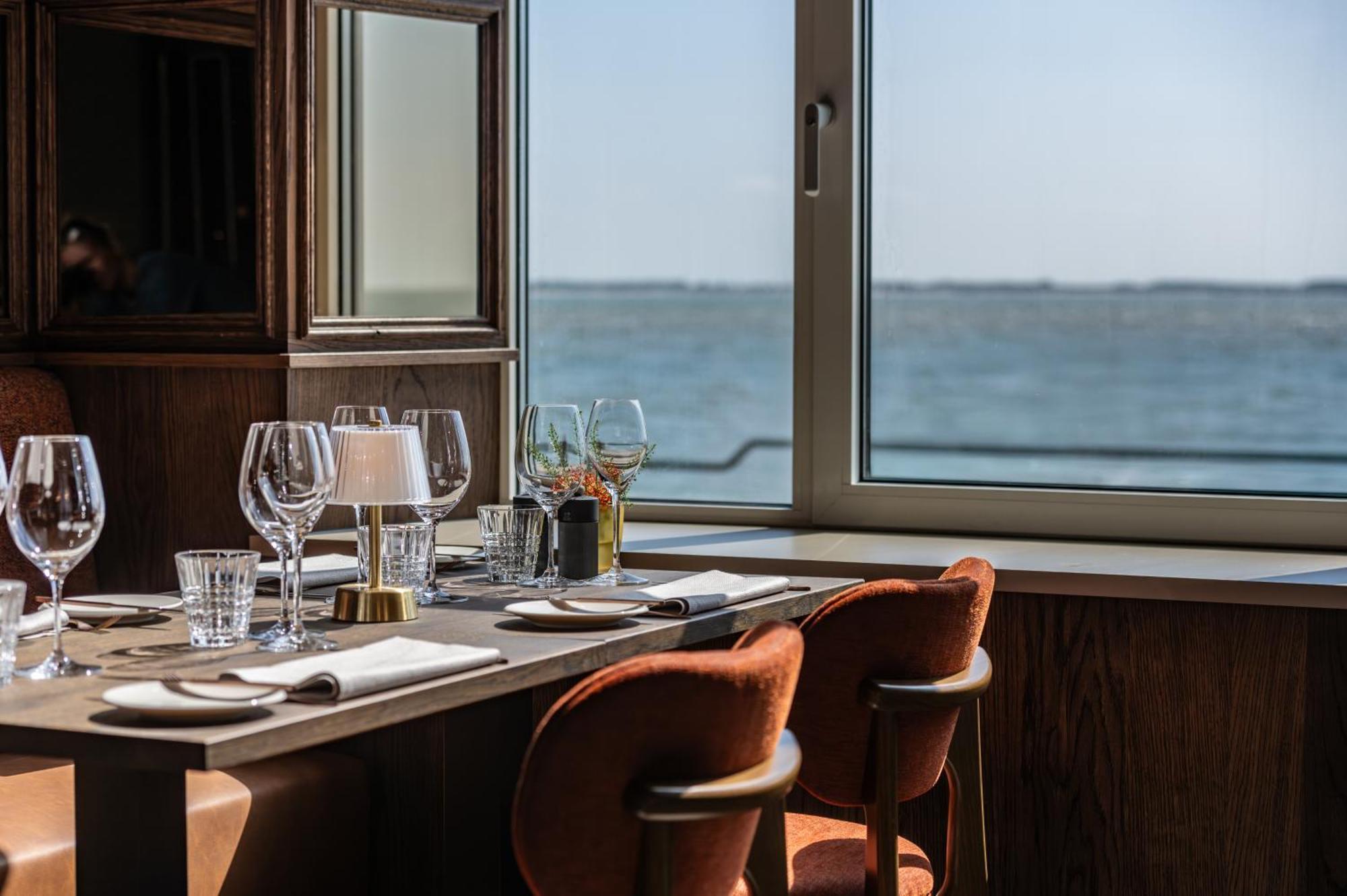 Hotel De Zeevaartschool Vlissingen Eksteriør bilde